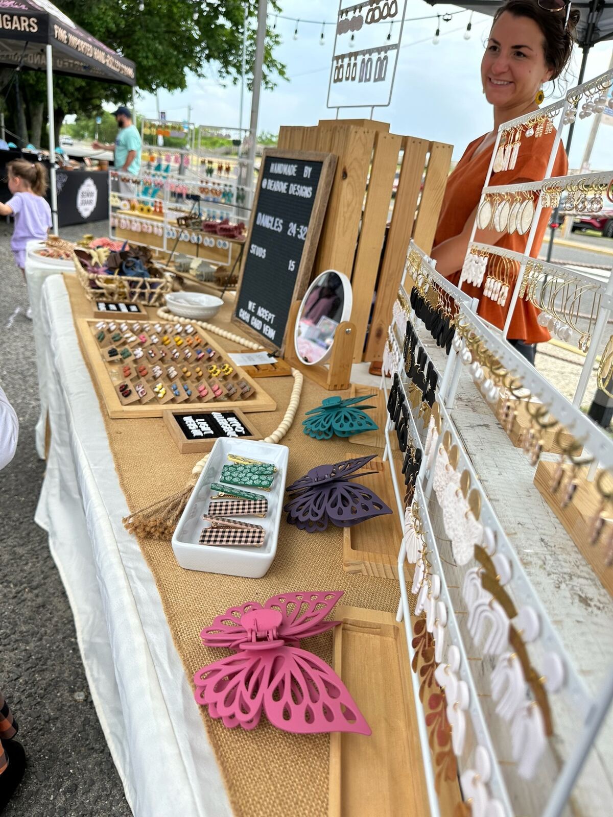 Half Moon Market scene 25
